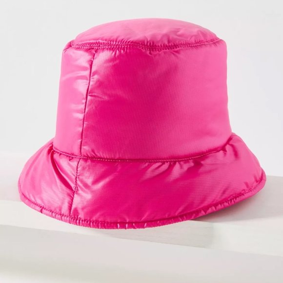NWT UGG Quilted Logo Bucket Hat - Size S/M - Picture 3 of 10
